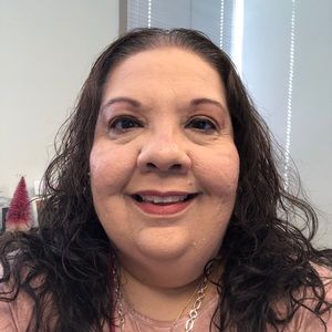 Meet your Posher, Edna